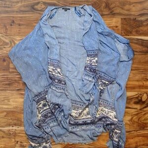 American Eagle Light Blue Top with Navy Label